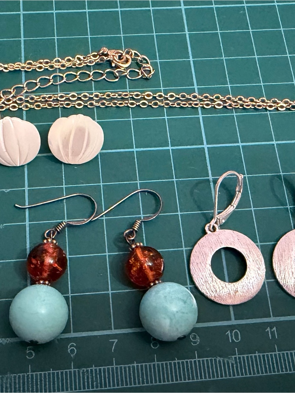 Lot of jewelry